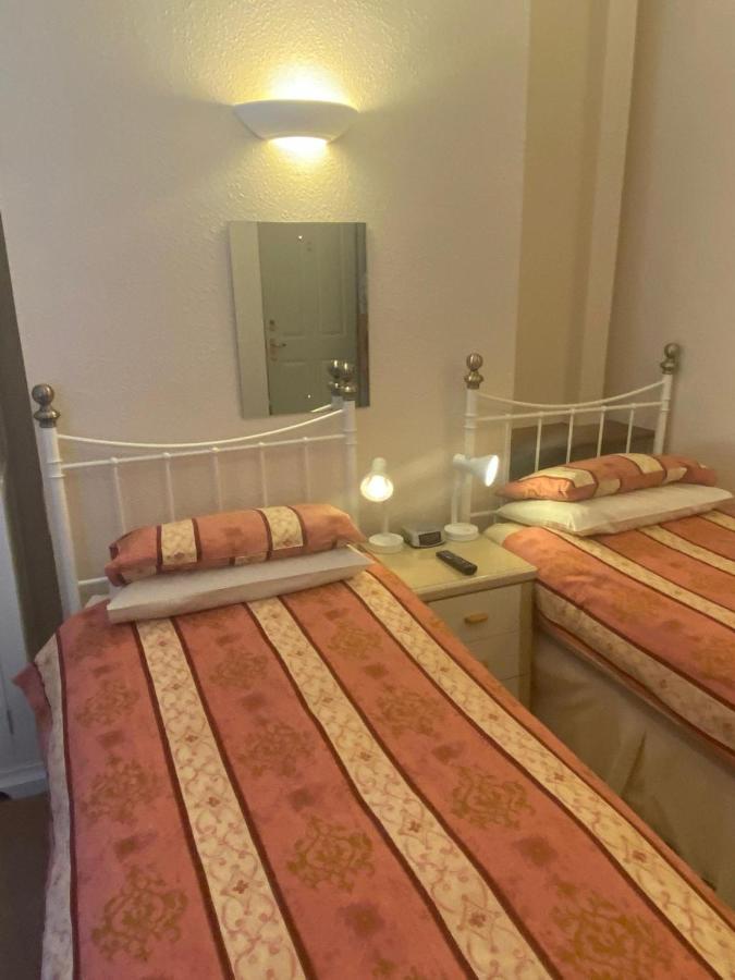 Landguard Lodge Guest House Shipley  Номер фото